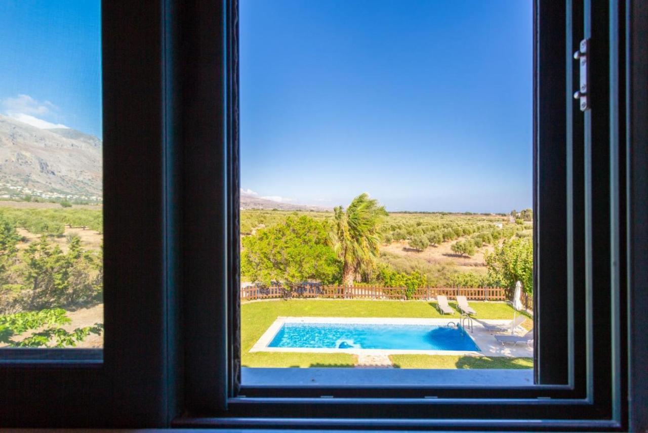 Spiros Beach Villa Франгокастелло Экстерьер фото